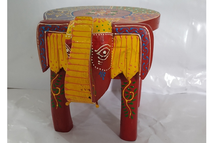 give this elephant stool on rent 