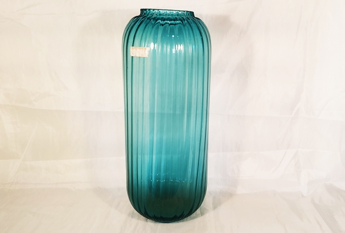 give this glass vase on rent