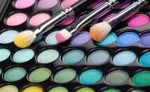 provide Five members Make-up artists contact details