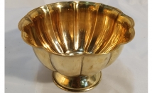 give this dessert bowl on rent 