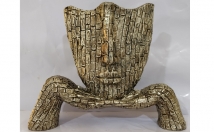 give this showpiece on rent 