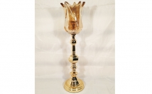 give this candle holder on rent 