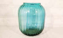 give this glass flower pot on rent 