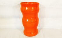 give this decorative flower vase on rent 