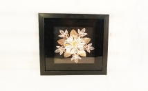 give this metal wall frame on rent