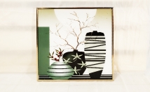 give this beautiful wall frame on rent 