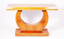 give this stylish table on rent